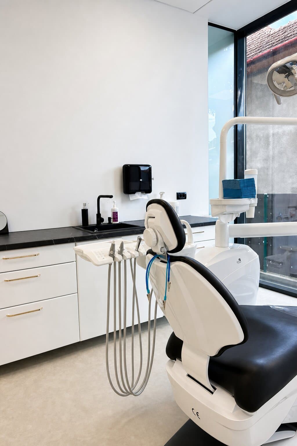 Cabinet dentar UnitedDent cu finisaje premium
